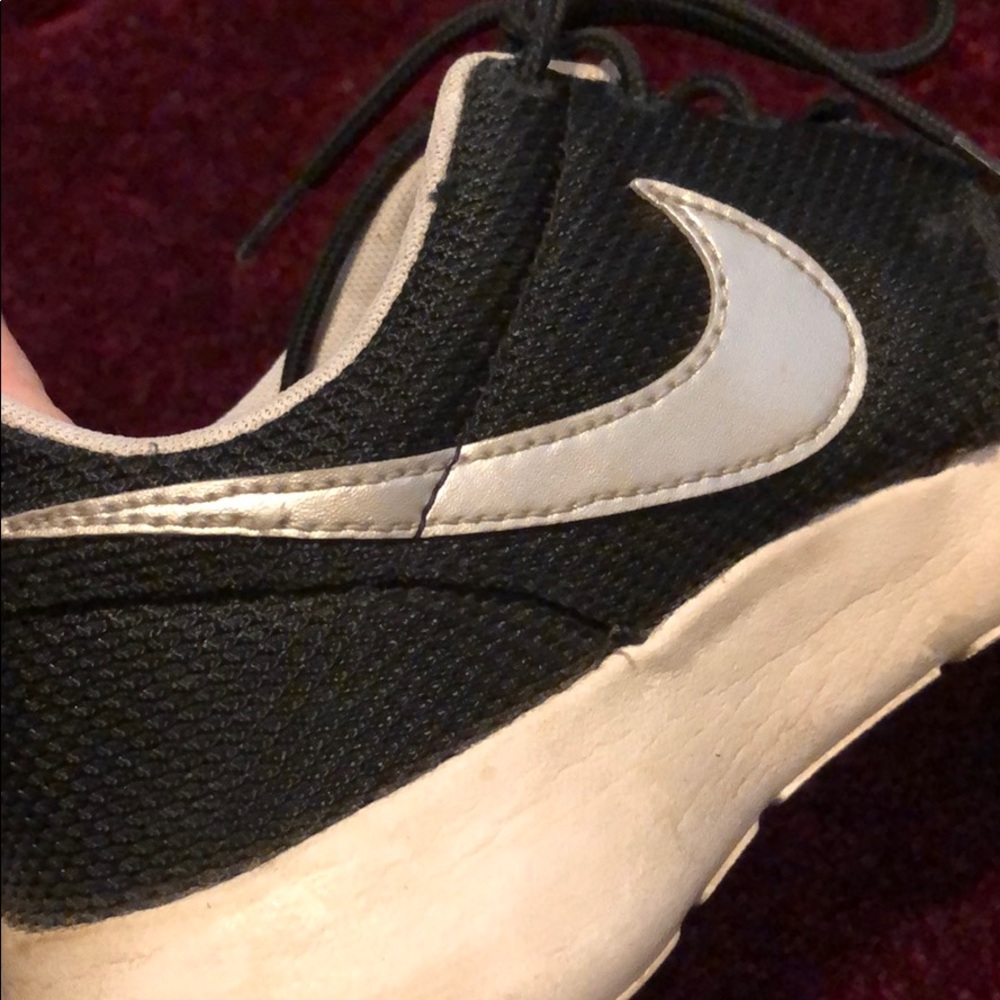 Nike Sneaker - Picture 5 of 6